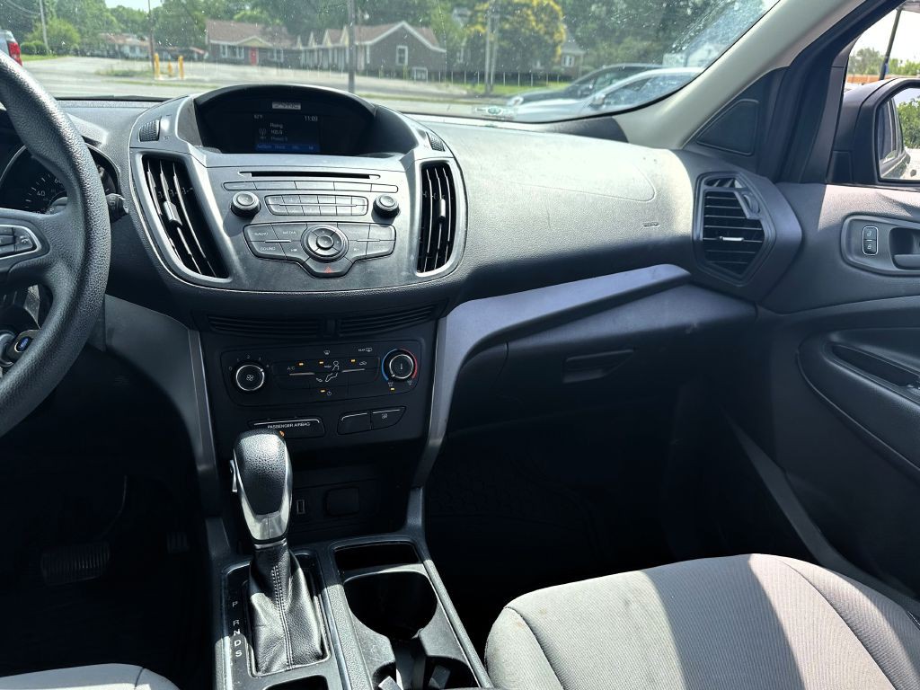 2017 Ford Escape Image 10