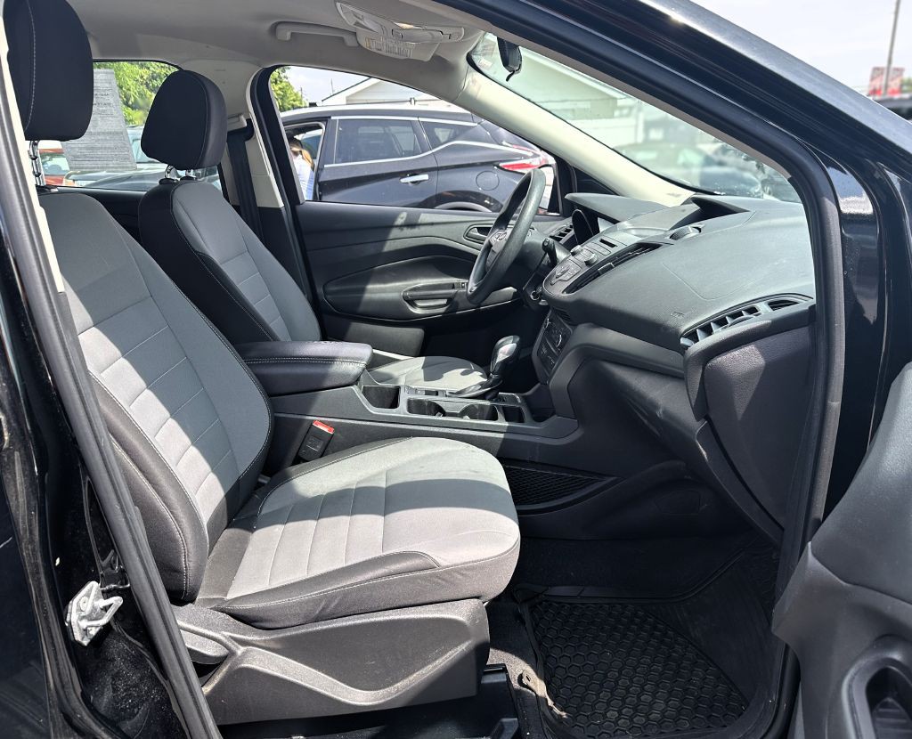 2017 Ford Escape Image 12