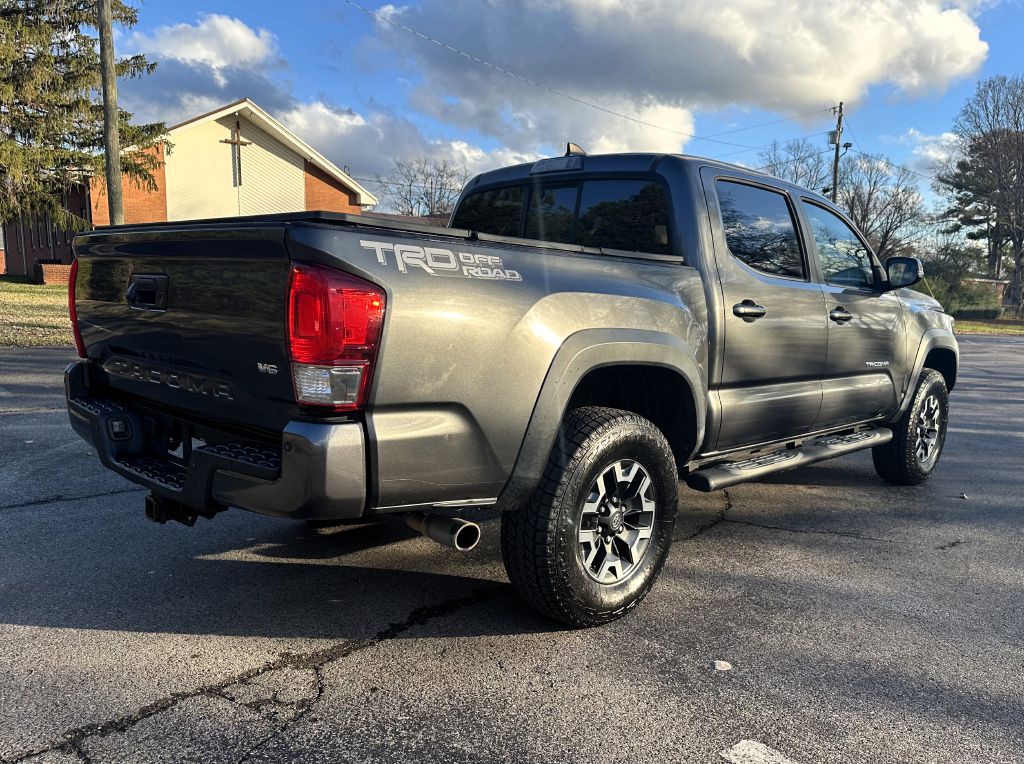 2016 Toyota Tacoma Image 15