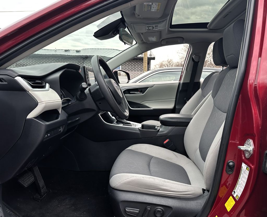 2019 Toyota Rav4 Image 3