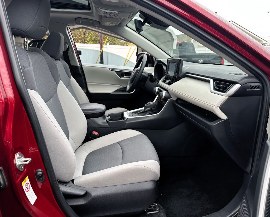 2019 Toyota Rav4 Image 8
