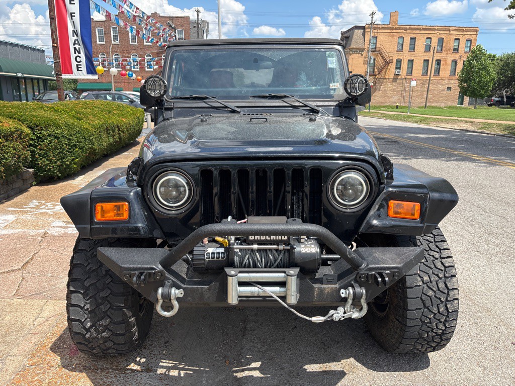 2004 Jeep Wrangler Image 2