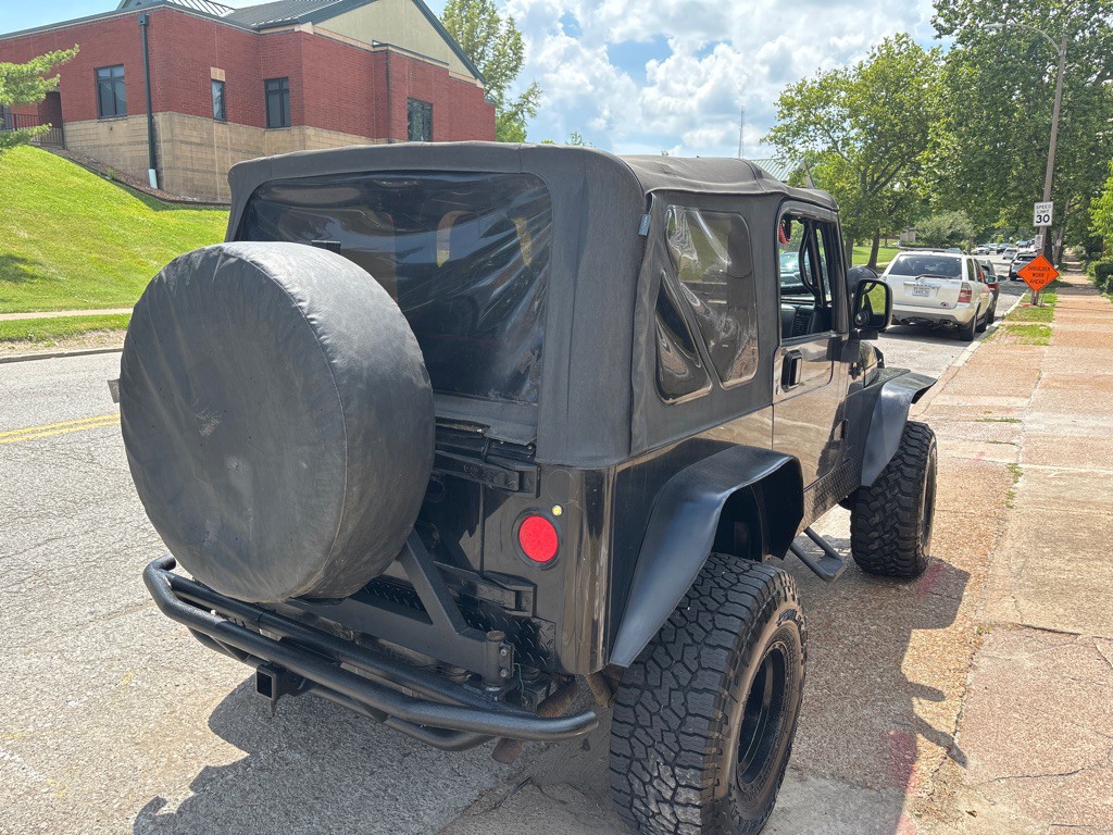 2004 Jeep Wrangler Image 7