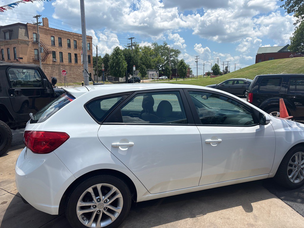 2011 Kia Forte Image 4