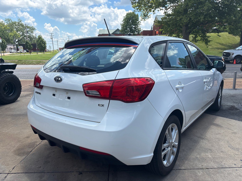 2011 Kia Forte Image 7