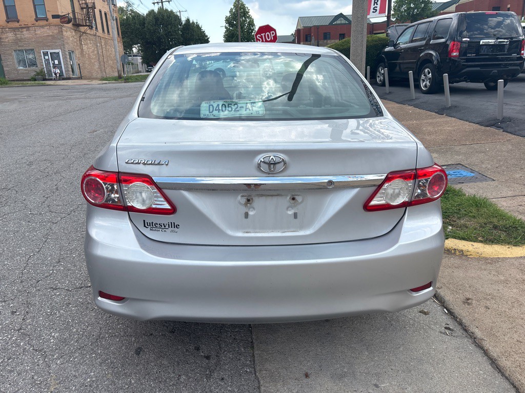 2013 Toyota Corolla Image 7