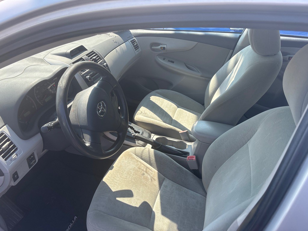 2013 Toyota Corolla Image 5