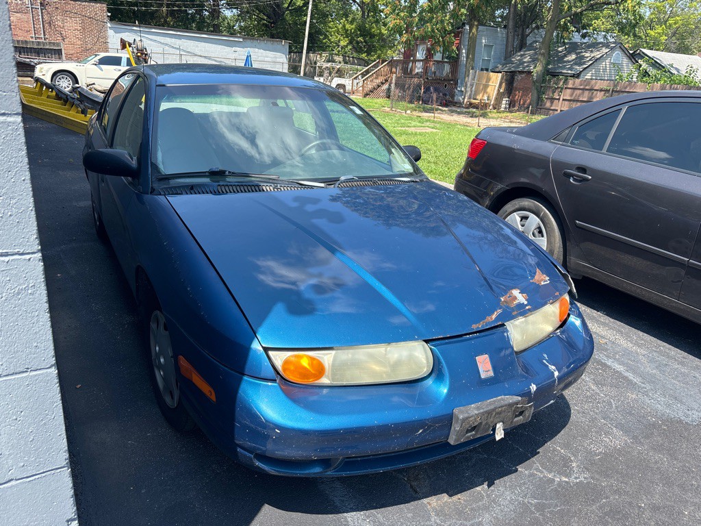 2000 Saturn SL1 Image 1