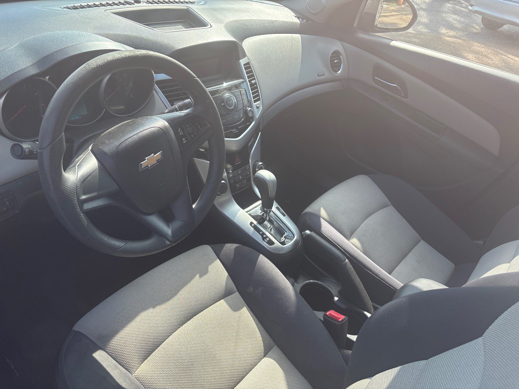 2014 Chevrolet Cruze Image 5