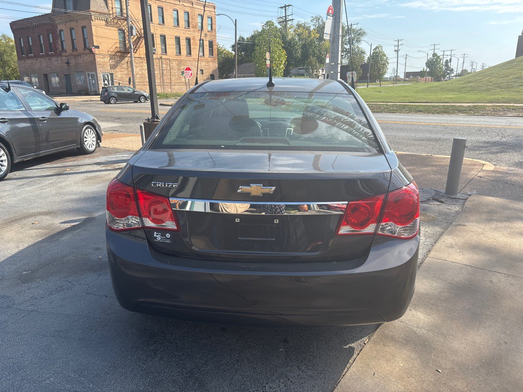 2014 Chevrolet Cruze Image 8