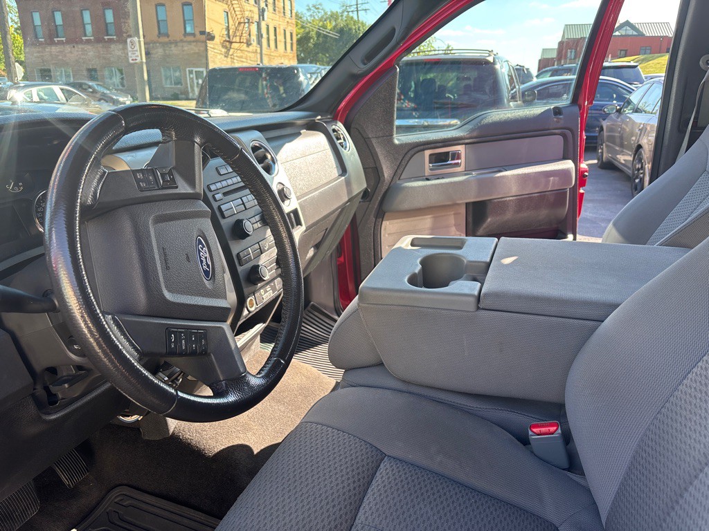 2011 Ford F-150 Image 5