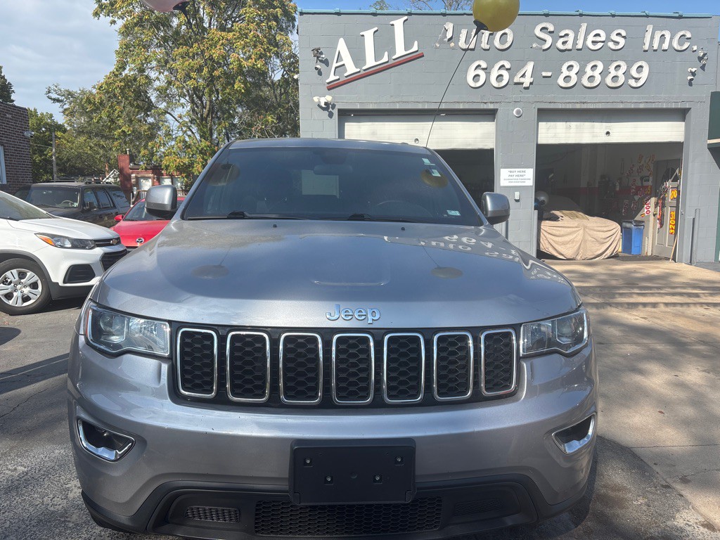 2018 Jeep Grand Cherokee Image 2