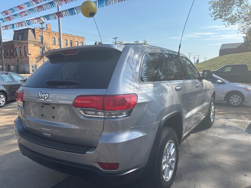 2018 Jeep Grand Cherokee Image 9