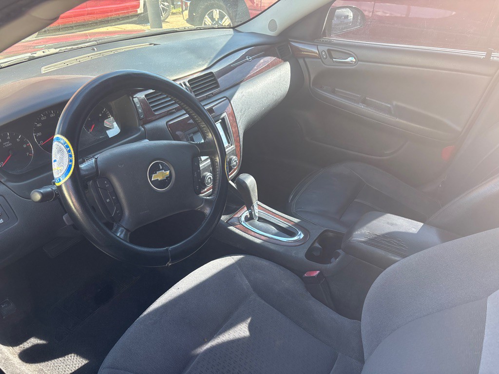 2010 Chevrolet Impala Image 5