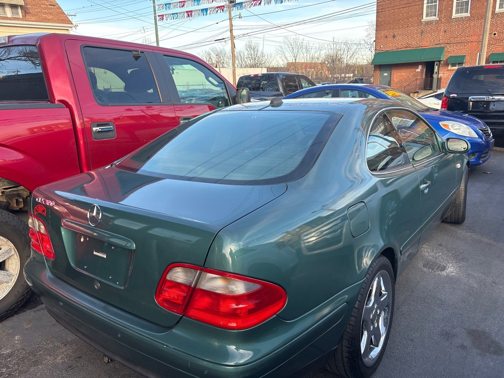 1998 Mercedes-Benz CLK-Class Image 4