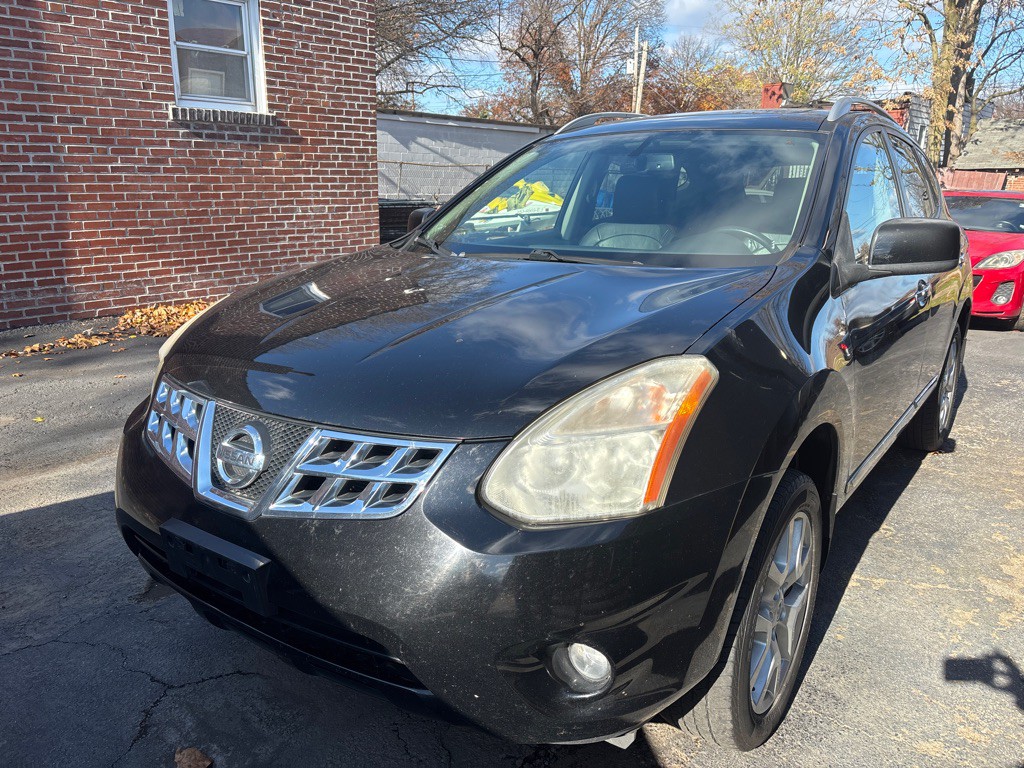2011 Nissan Rogue Image 1