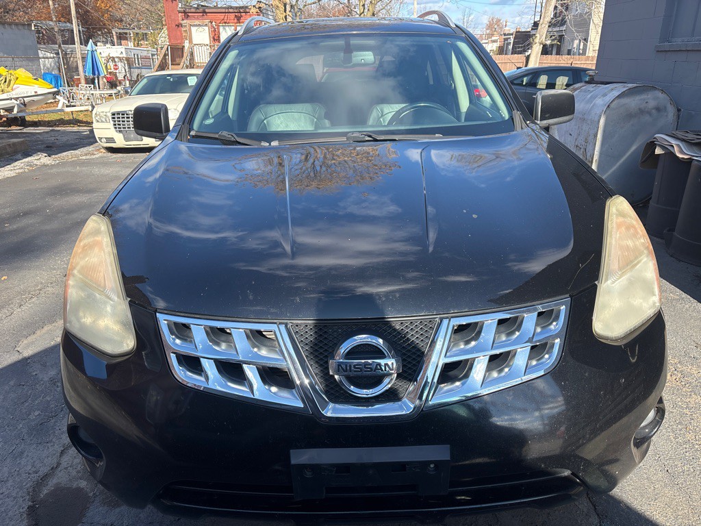 2011 Nissan Rogue Image 2
