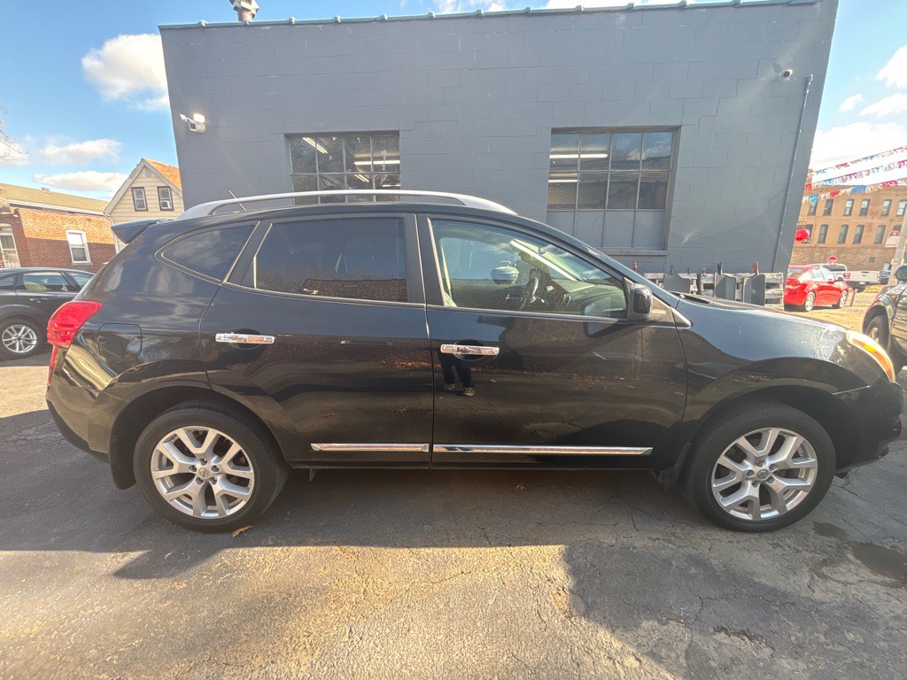 2011 Nissan Rogue Image 4