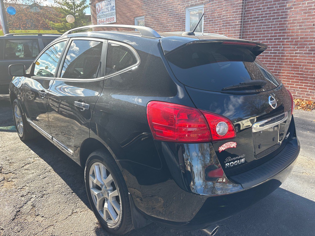 2011 Nissan Rogue Image 9