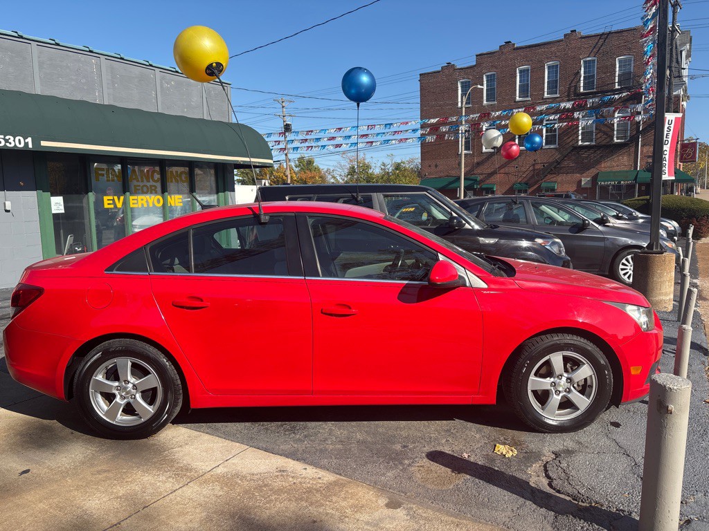 2014 Chevrolet Cruze Image 4