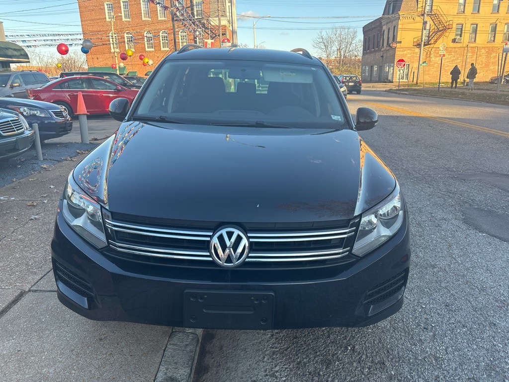 2015 Volkswagen Tiguan Image 2