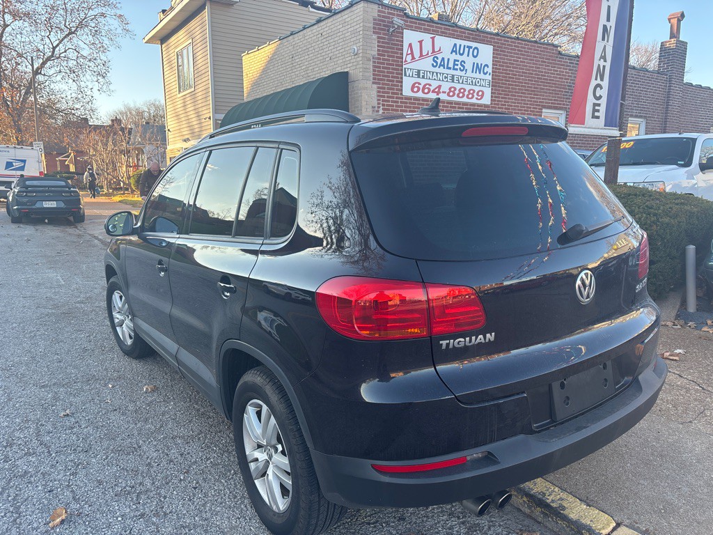 2015 Volkswagen Tiguan Image 8