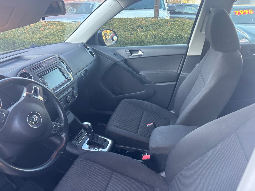 2015 Volkswagen Tiguan Image 9
