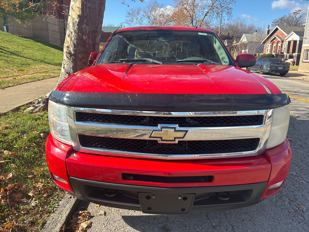 2010 Chevrolet Silverado 1500 Image 2