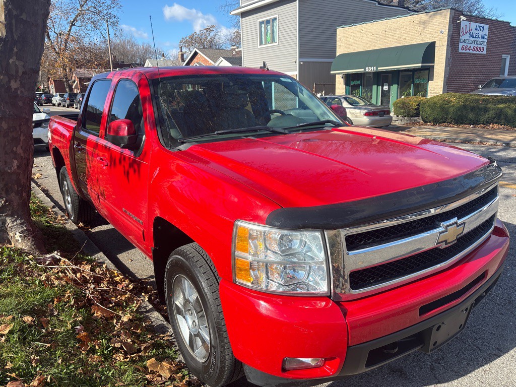 2010 Chevrolet Silverado 1500 Image 3