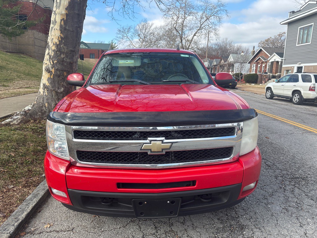 2010 Chevrolet Silverado 1500 Image 2