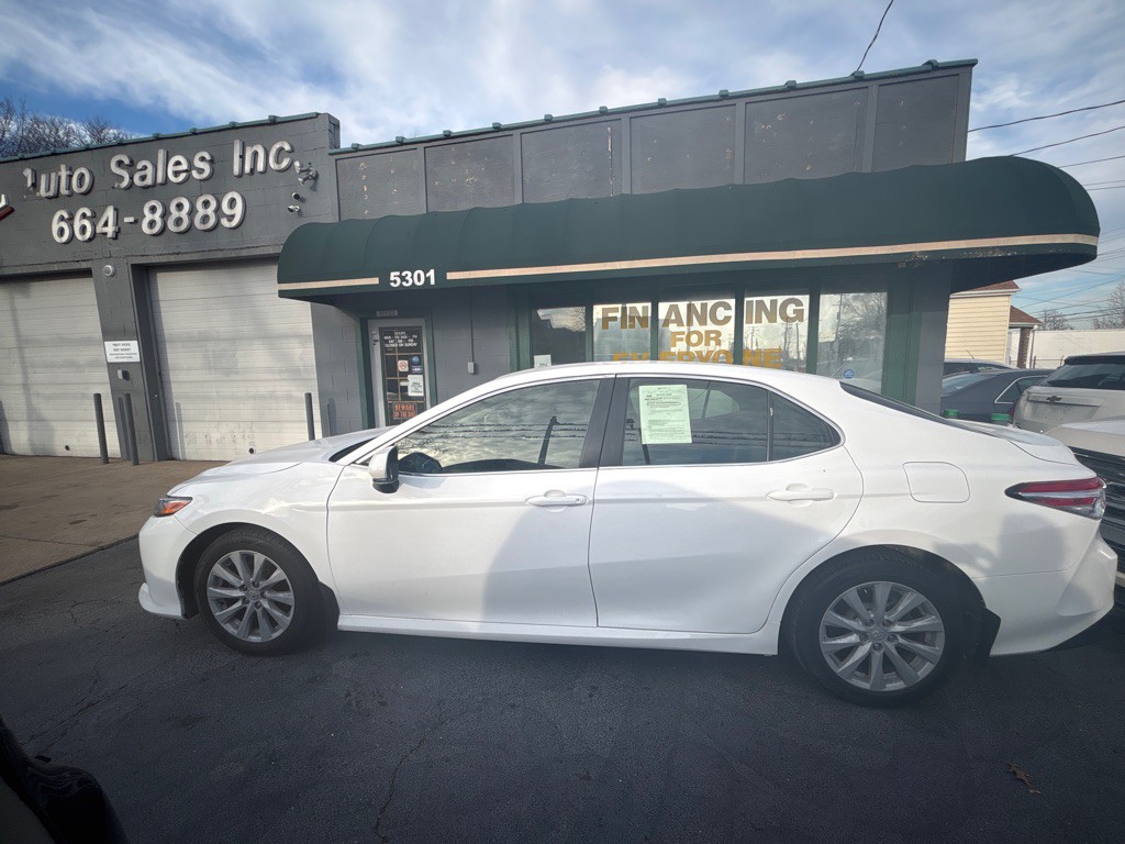 2018 Toyota Camry Image 6