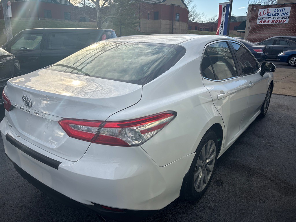 2018 Toyota Camry Image 7