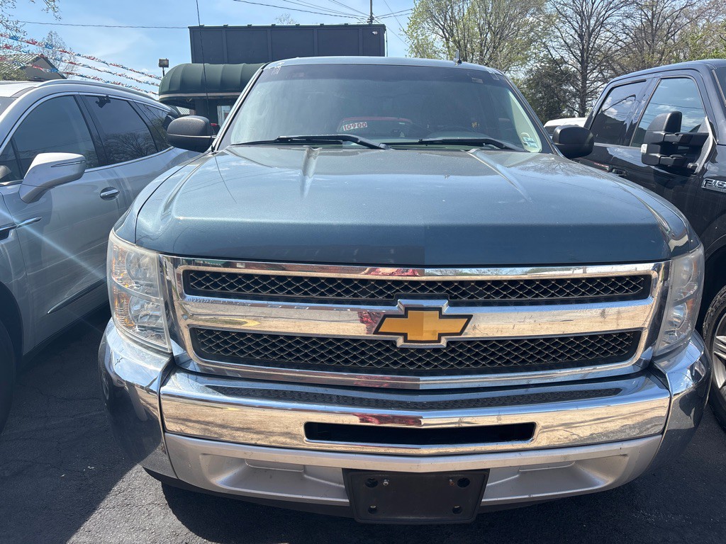 2013 Chevrolet Silverado 1500 Image 2
