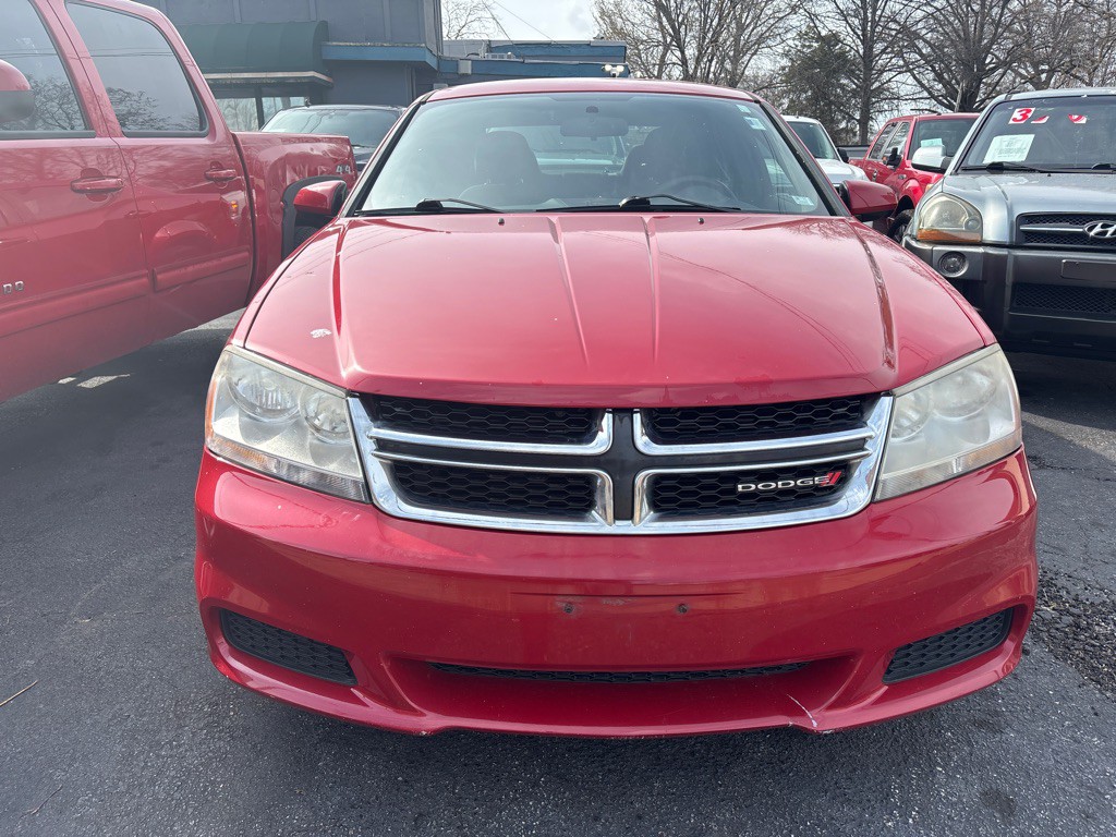 2012 Dodge Avenger Image 2
