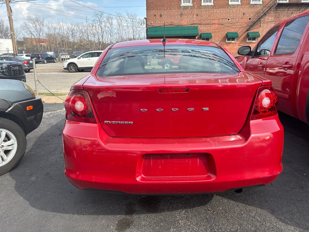 2012 Dodge Avenger Image 5