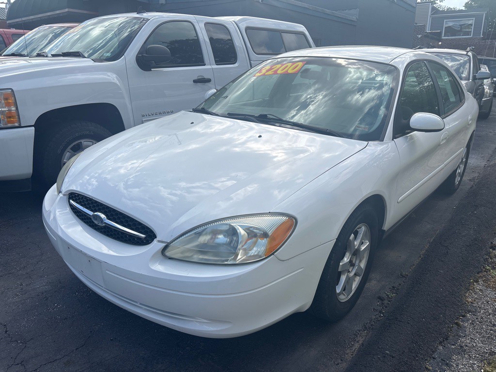 2003 Ford Taurus Image 1