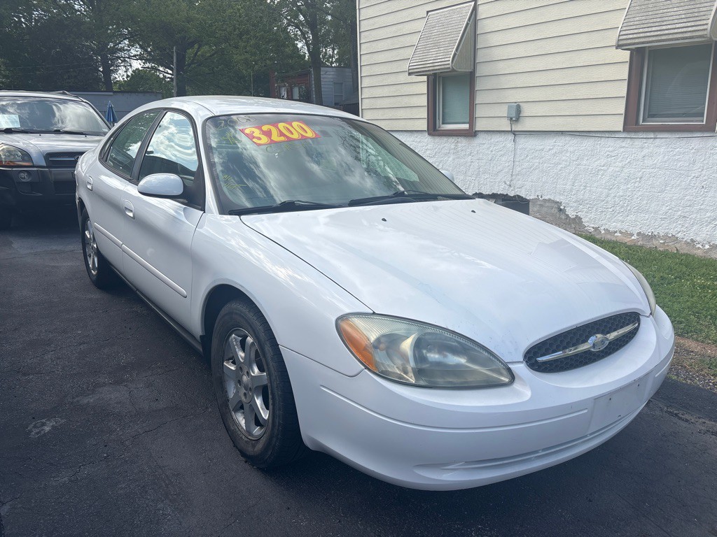 2003 Ford Taurus Image 3