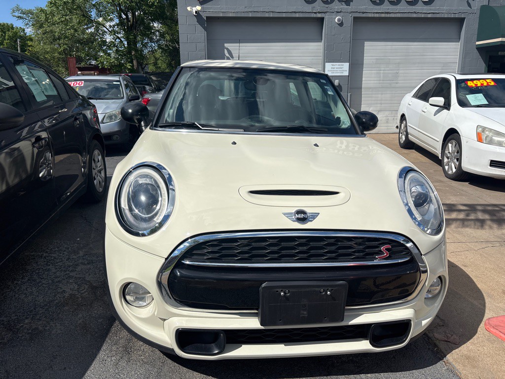 2015 MINI Cooper Image 2