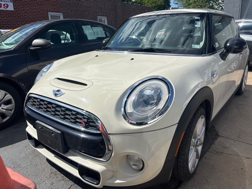 2015 MINI Cooper Image 3