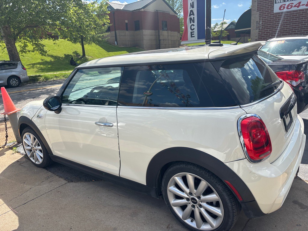 2015 MINI Cooper Image 6
