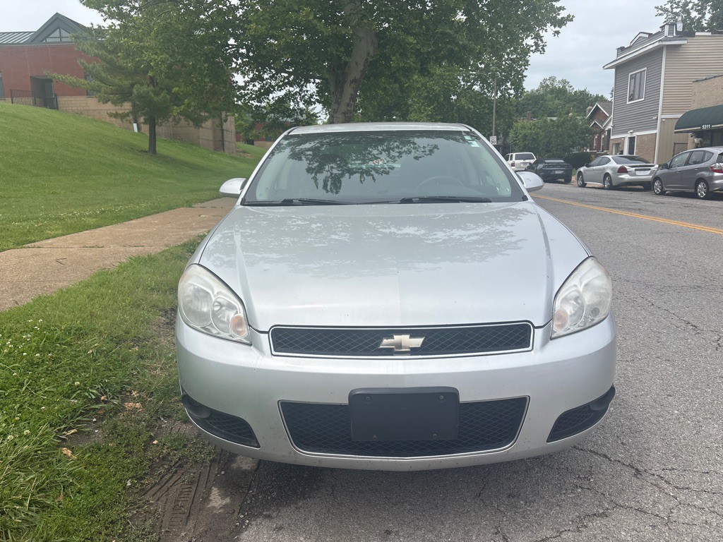 2012 Chevrolet Impala Image 2