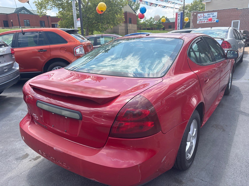 2007 Pontiac Grand Prix Image 5