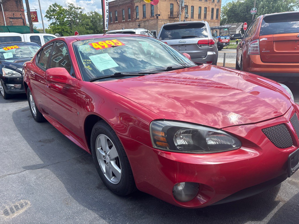 2007 Pontiac Grand Prix Image 7
