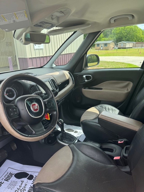 2014 FIAT 500L Image 3