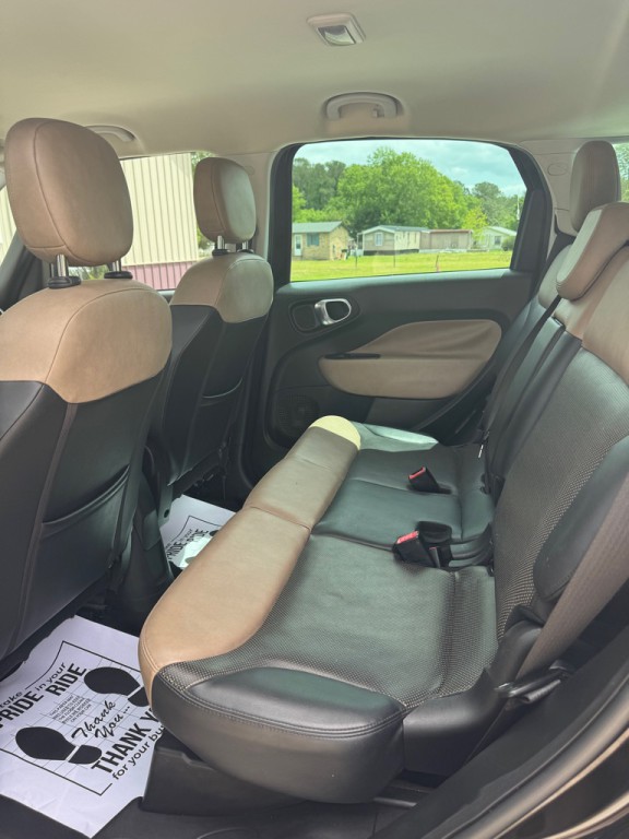 2014 FIAT 500L Image 6