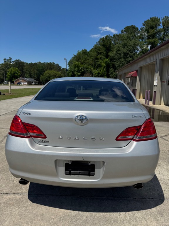 2005 Toyota Avalon Image 9