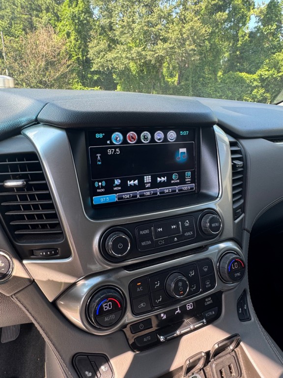 2017 Chevrolet Tahoe Image 7