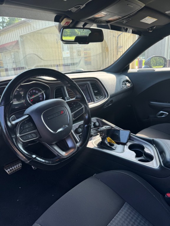 2022 Dodge Challenger Image 9