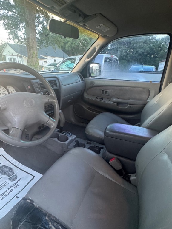 2002 Toyota Tacoma Image 3