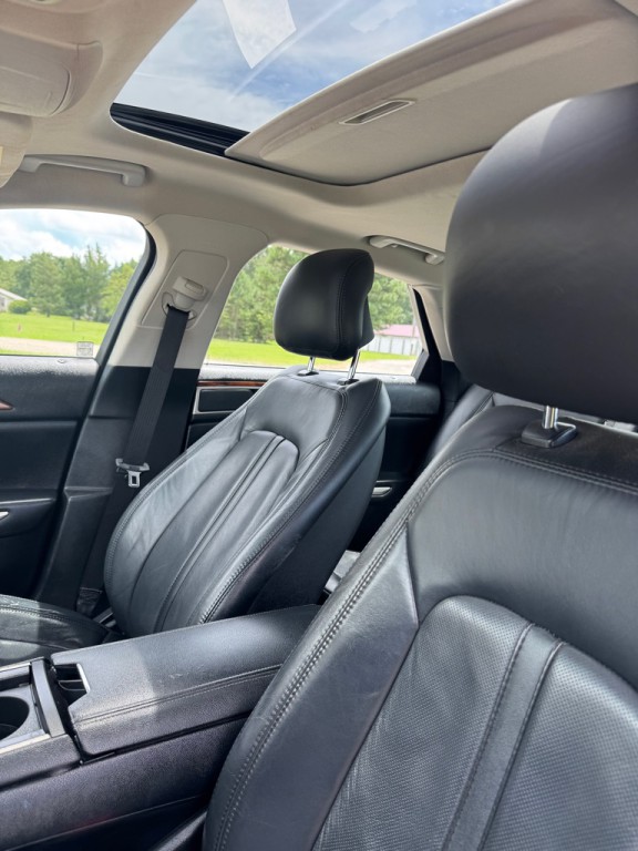 2015 Lincoln MKZ Image 4